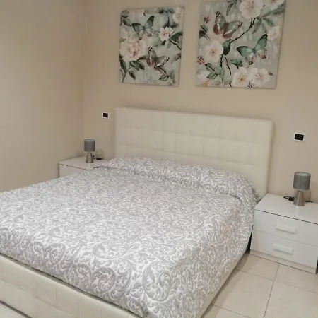 Attico Con Terrazza A Apartment Bari