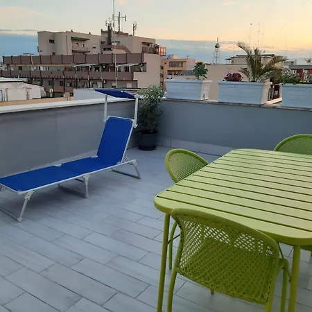 Attico Con Terrazza A Apartment